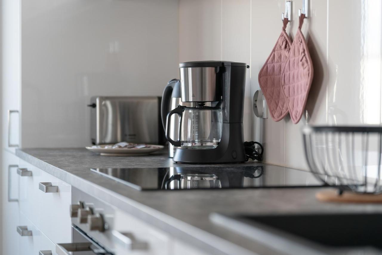 With 2 Bedrooms And Free Garage By Renters